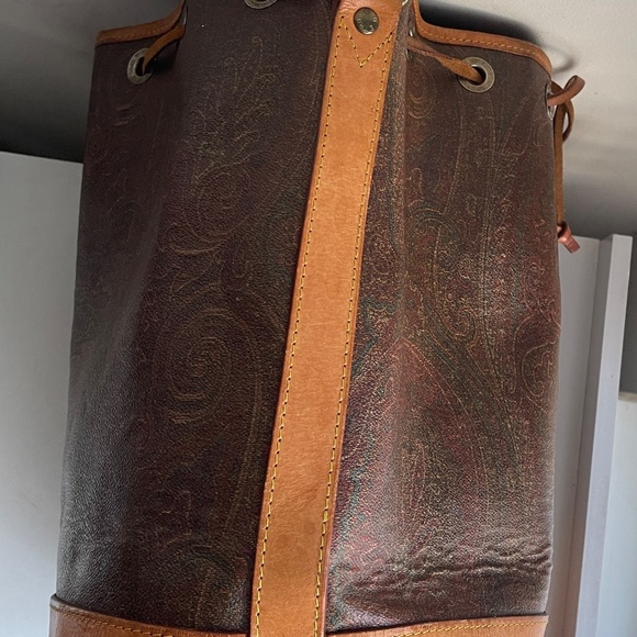 ETRO Milano Bucket Style Handbag - Picture 4 of 10